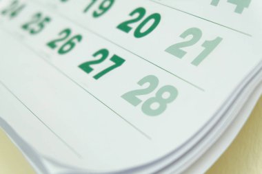 14 tarihinde işaretleme closeup el pembe tonda Şubat Sevgililer günü.