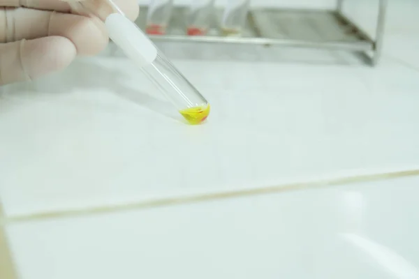 Banco de sangue de laboratório em branco . — Fotografia de Stock