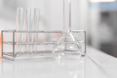 bulanık cam tüp ekipmanları