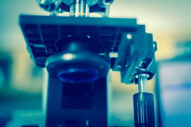 Laboratuvar mikroskop. Bilimsel araştırma 