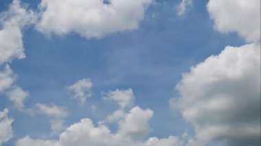 Hareketli bulut gibi yasaktır timelapse gördün mü bak. 