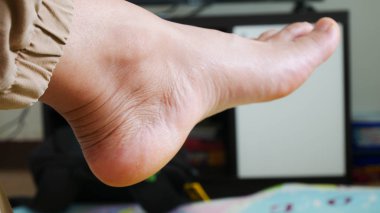 ayağından dinlenmek zaman