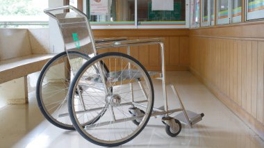 Tekerlekli sandalyede Hastanesi.