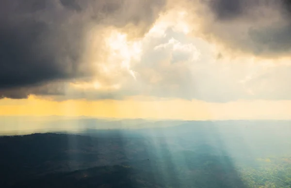 Tanrı'nın ışık arka plan.