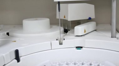 yakın kadar laboratuar testleri otomatikleştirmek. 