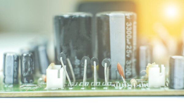 закрыть на доске объявлений
.