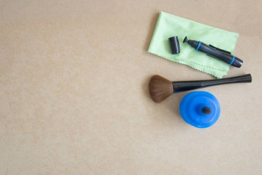 Fotoğraf makinesi temizlik ekipmanları.