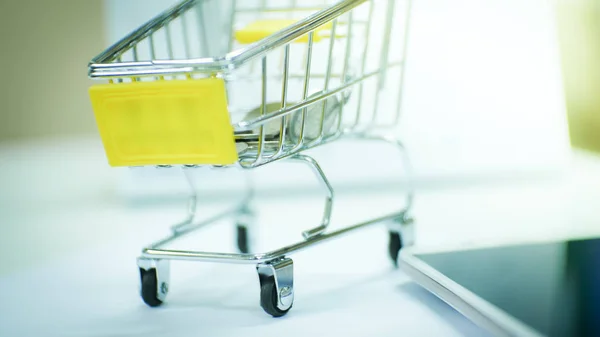 Cart with coin in business. — Stock Photo, Image