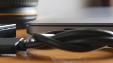 Çalışma alanındaki lensleri kapat.