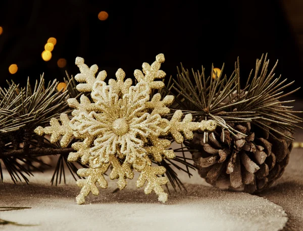 Dekoracja świąteczna gałązkami jodły — Zdjęcie stockowe