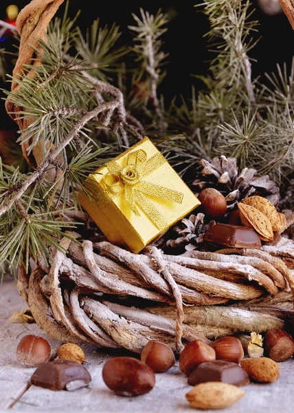 Jul dekoration med gran grenar — Stockfoto