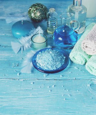 Spa havlu, tuz ve aromatik yağlar, seçici odak için ayarla