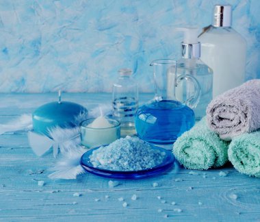 Spa havlu, tuz ve aromatik yağlar, seçici odak için ayarla