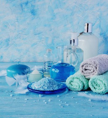 Spa havlu, tuz ve aromatik yağlar, seçici odak için ayarla