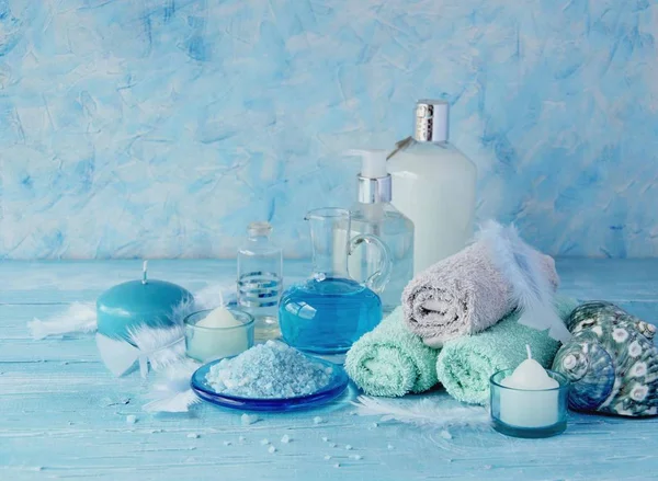 Spa havlu, tuz ve aromatik yağlar, seçici odak için ayarla