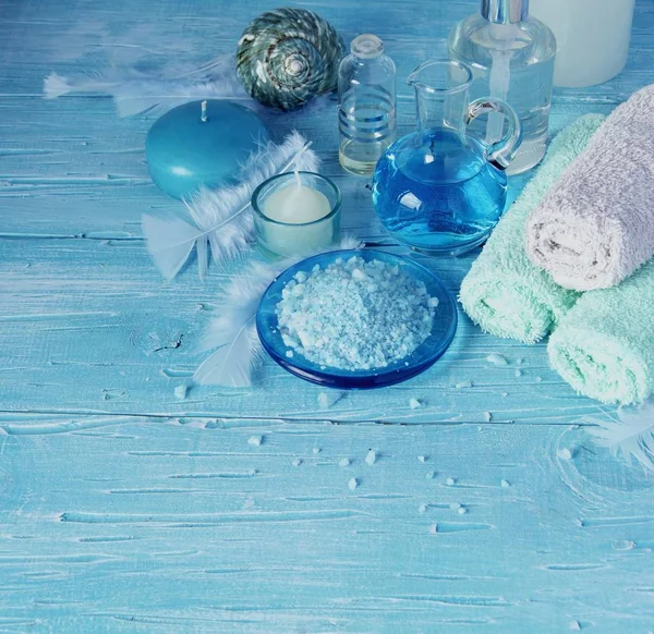 Spa havlu, tuz ve aromatik yağlar, seçici odak için ayarla