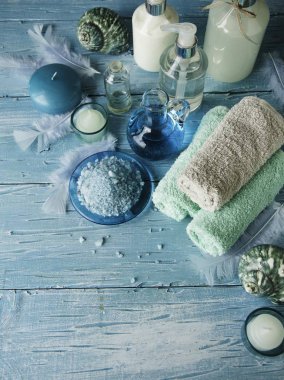 Spa havlu, tuz ve aromatik yağlar, seçici odak için ayarla