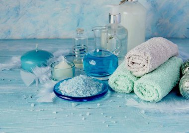 Spa havlu, tuz ve aromatik yağlar, seçici odak için ayarla