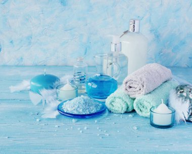 Spa havlu, tuz ve aromatik yağlar, seçici odak için ayarla