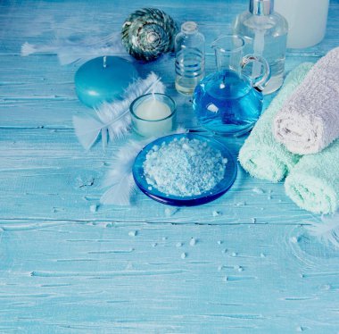 Spa havlu, tuz ve aromatik yağlar, seçici odak için ayarla