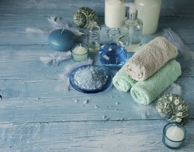 Spa havlu, tuz ve aromatik yağlar, seçici odak için ayarla