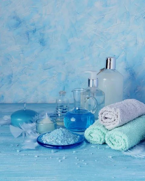 Spa havlu, tuz ve aromatik yağlar, seçici odak için ayarla