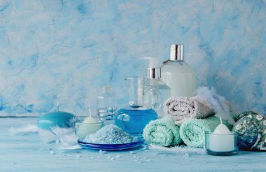 Spa havlu, tuz ve aromatik yağlar, seçici odak için ayarla