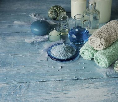 Spa havlu, tuz ve aromatik yağlar, seçici odak için ayarla