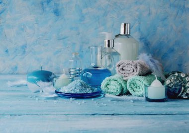 Spa havlu, tuz ve aromatik yağlar, seçici odak için ayarla