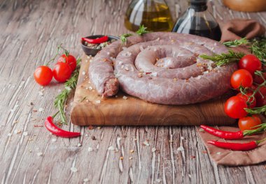 çiğ Dana sosis, seçici odak