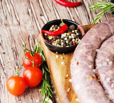 çiğ Dana sosis, seçici odak