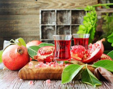 Taze nar ve suyu, seçici odak