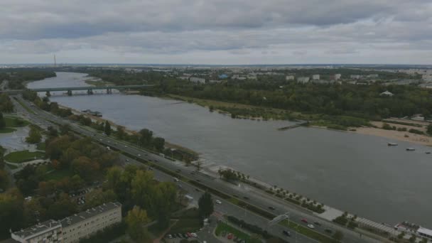 Vista Aérea Del Río Vístula Que Atraviesa Ciudad Varsovia Polonia — Vídeo de stock