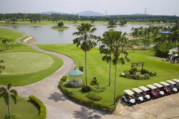 Golf green field in Chon buri Thailand — Stock Photo, Image