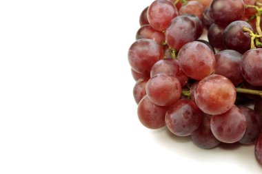 Beyaz arka plan üzerinde üzüm meyve