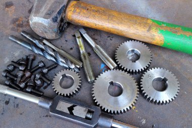 Mekanik alet ve ekipmanlar