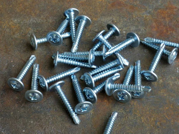 Screw for metal assembly. — Stock Photo, Image