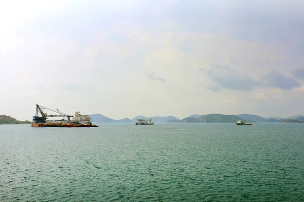 Navio comercial no mar — Fotografia de Stock