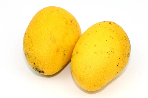 Tay sarı tatlı mango meyve — Stok fotoğraf