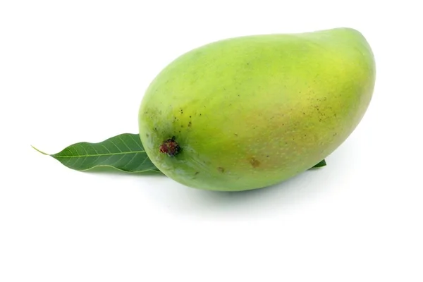 Зеленый сладкий манго — стоковое фото
