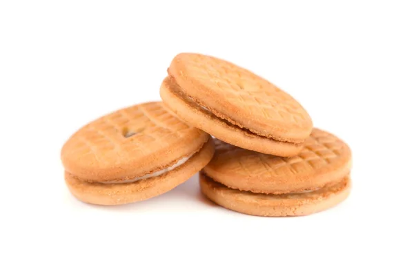 Biscuits sandwich, remplis de chocolat. Cookies avec garniture crème isolé sur fond blanc . — Photo