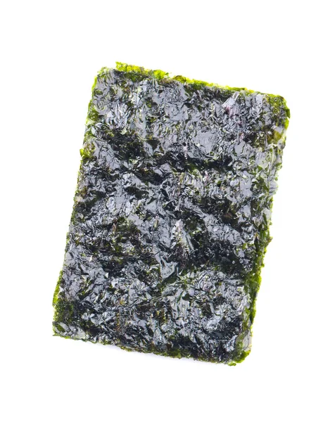 Knusprige Nori-Algen isoliert auf weißem Hintergrund. Japanisches Essen nori. Trockene Algenblätter. — Stockfoto