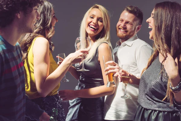 Young people have fun at the party — Stock Photo, Image