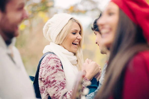 Friends spending tome together — Stock Photo, Image