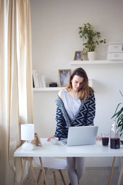 Young beautiful woman at home — Stock Photo, Image