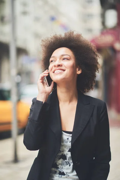 Joven mixta raza mujer — Foto de Stock