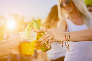 İnsanlar eğlenmek parti 