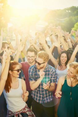 İnsanlar eğlenmek parti 