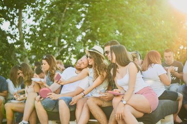 İnsanlar eğlenmek parti 