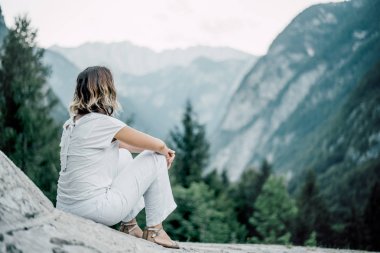 genç kadın traveler